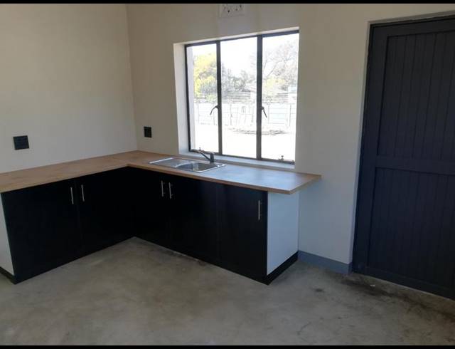 BUSINESS PROPERTY TO RENT IN NORTHMEAD